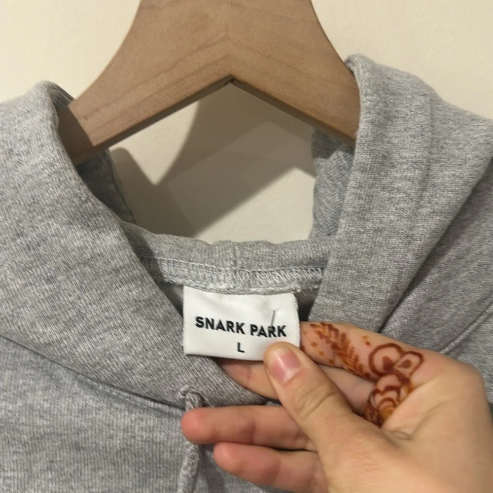 NEW • KITH Brand x Snark Park • Men’s Hooded Sweatshirt Gray Black Logo Large